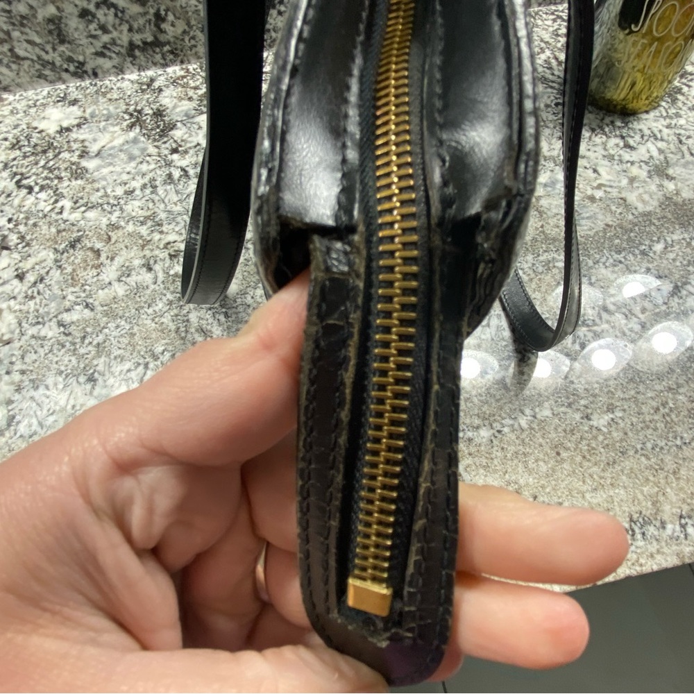 LV Black Epi Purse Authentic - Picture 3 of 13